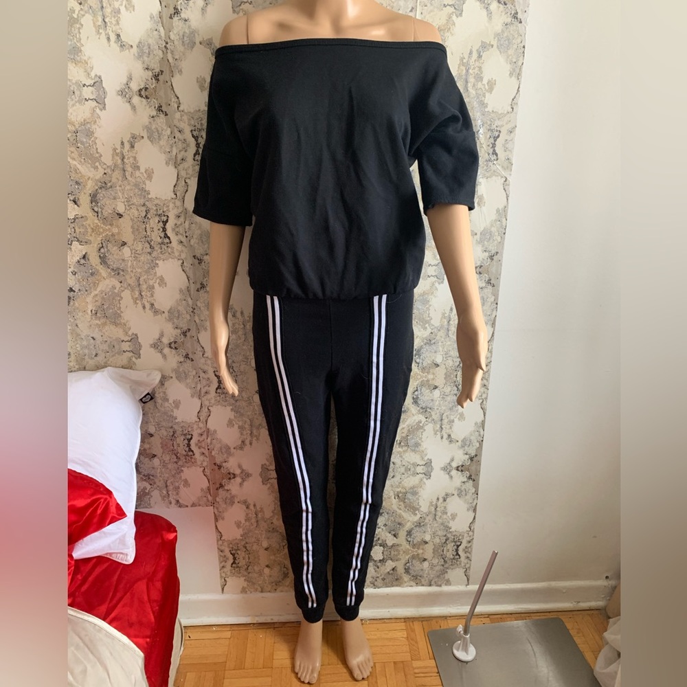 Comfortable athelesiure style jumpsuit